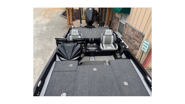 IMG_8491 2025 Bass Cat Boats Lynx STS