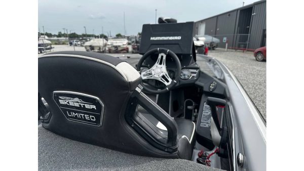 IMG_9404 2020 Skeeter FXR21 Limited