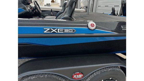 2026 Skeeter ZXE Series 21